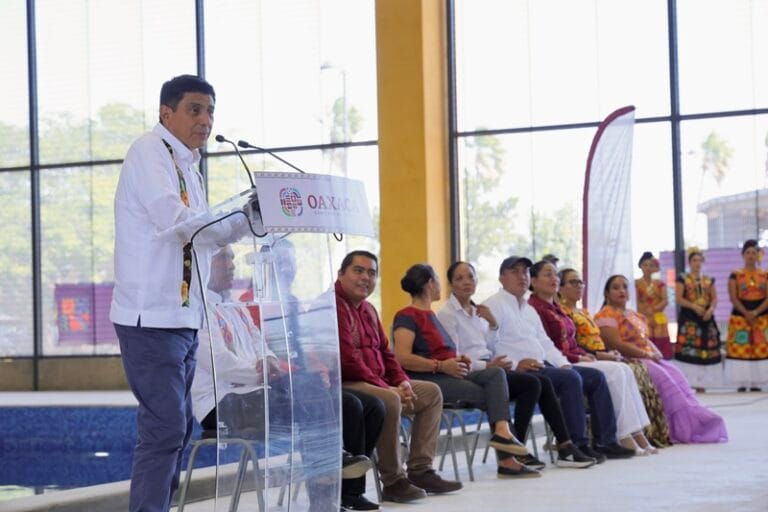 6 Inaugura Gobernador Salomón Jara Unidad Deportiva Cheguigo en Asunción Ixtaltepec